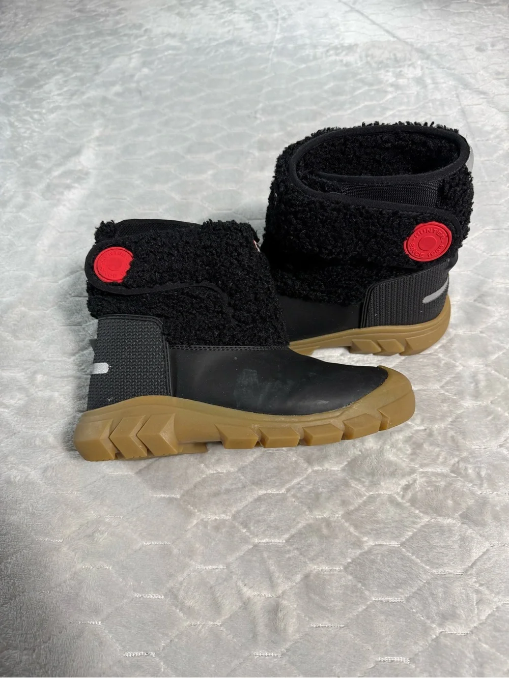 Hunter Roll Top Rain Boots Youth Size 3 Black Fleece Lined Gum Sole